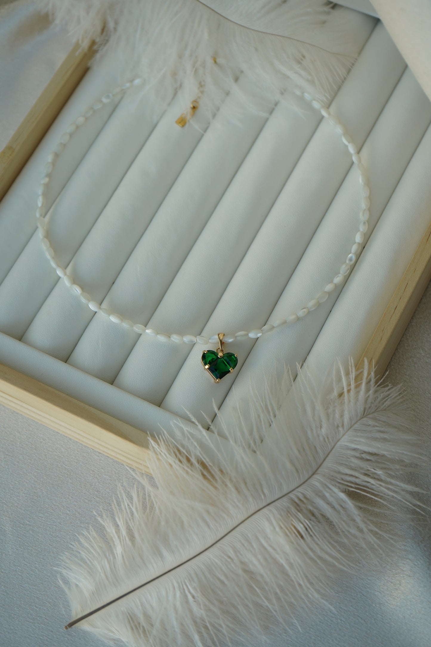 Elegant Mother of Pearl & Emerald Heart Necklace: Minimalist Charm Pendant for Women