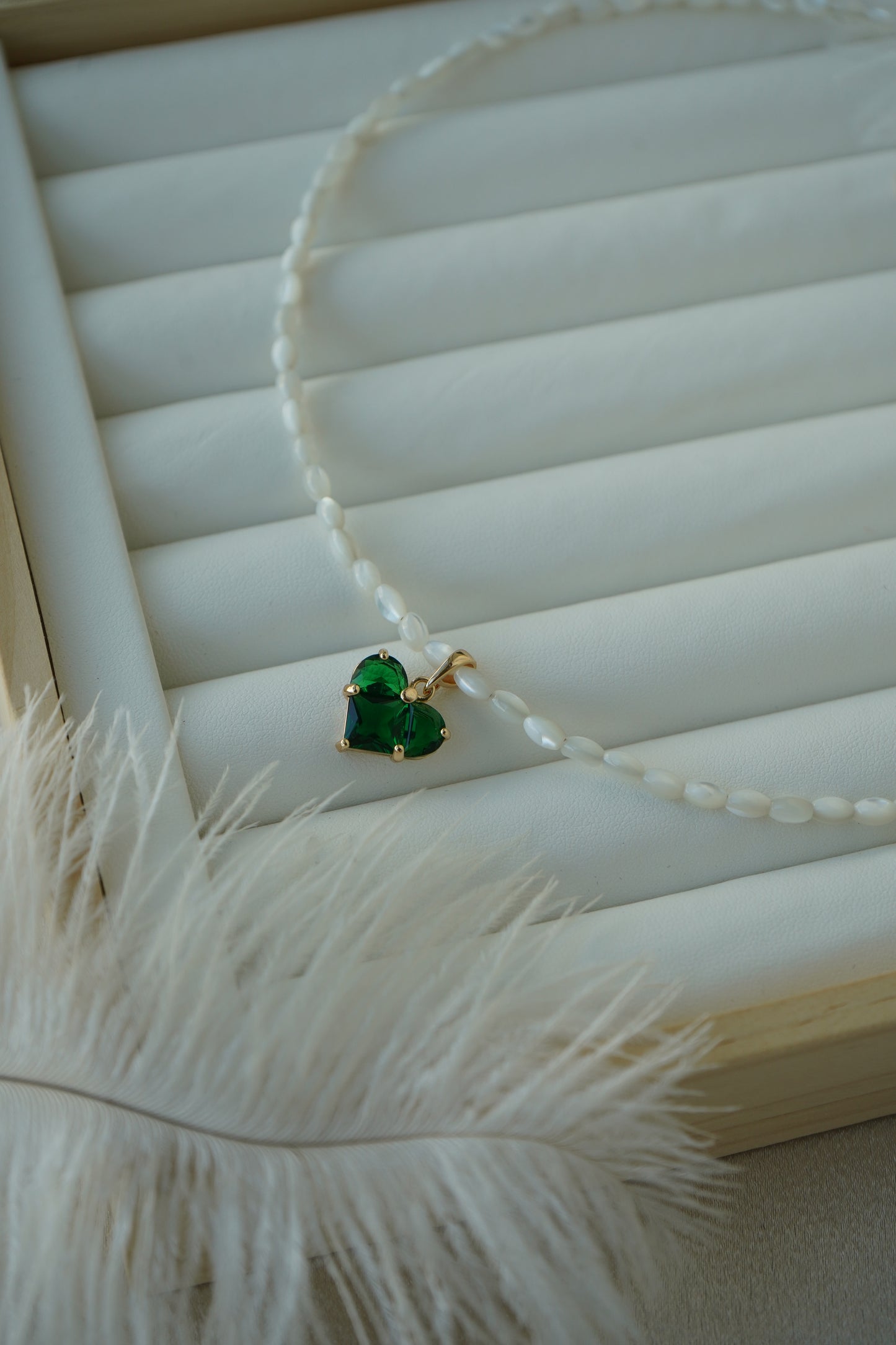 Elegant Mother of Pearl & Emerald Heart Necklace: Minimalist Charm Pendant for Women