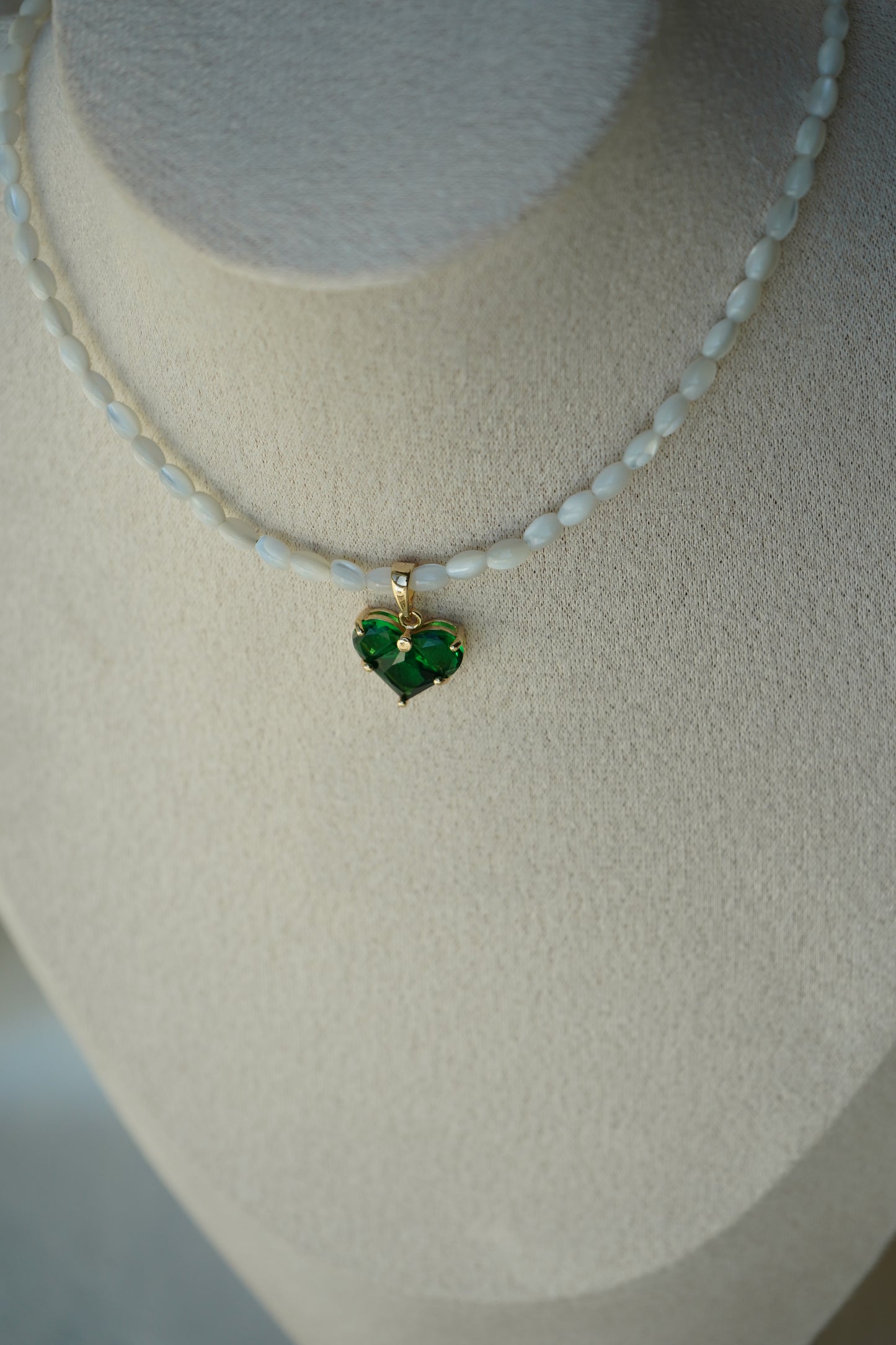 Elegant Mother of Pearl & Emerald Heart Necklace: Minimalist Charm Pendant for Women