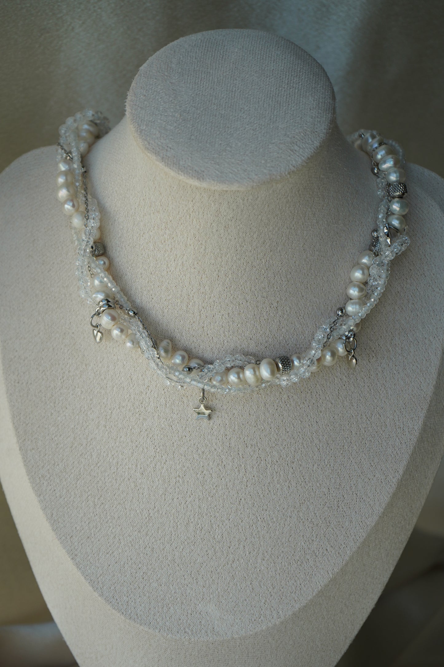 Bridal necklace with pearls and crystals Freshwater pearl necklace gift for her